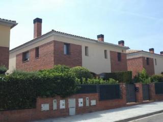 Towny house  C/ mas del clot. Solvia inmobiliaria  chalet adosado cambrils