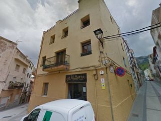 Pis  Plaza dr gil vernet. Solvia inmobiliaria  piso vandellòs i lhospitalet de linfant