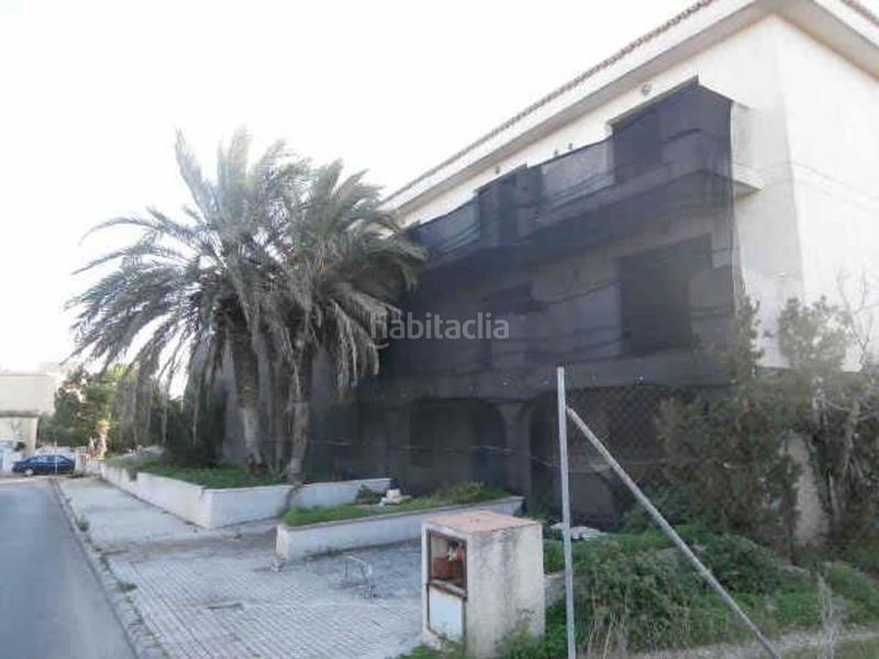 Foto f16cad27-bb52-496c-84b1-4cbaaf2612a7. Édifice dans Cales de Mallorca Manacor