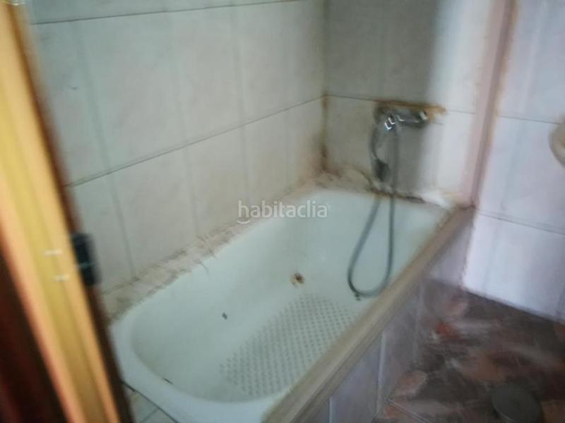 Foto 0854b6c0-4004-46a3-9ad4-2e2f17509200. Xalet a Barrio España Valladolid