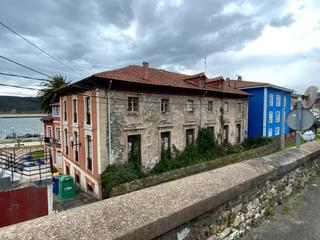 Propriété  Casto plasencia. Solvia inmobiliaria  suelo urbano muros de nalón