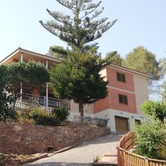 Chalet  C/ balaguer (c paulet). Solvia inmobiliaria  chalet independiente cervelló