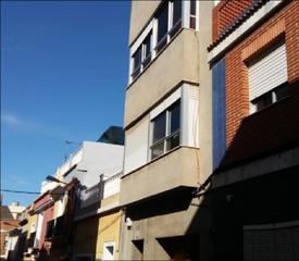 Casa aparellada  C/ san agustin. Solvia inmobiliaria  chalet adosado cullera