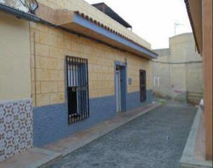 Casa aparellada  C/ virgen del rosario. Solvia inmobiliaria  chalet adosado callosa de segura