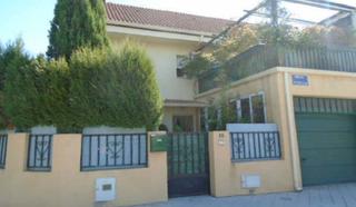Casa aparellada  Veguilla. Solvia inmobiliaria  chalet adosado yuncler