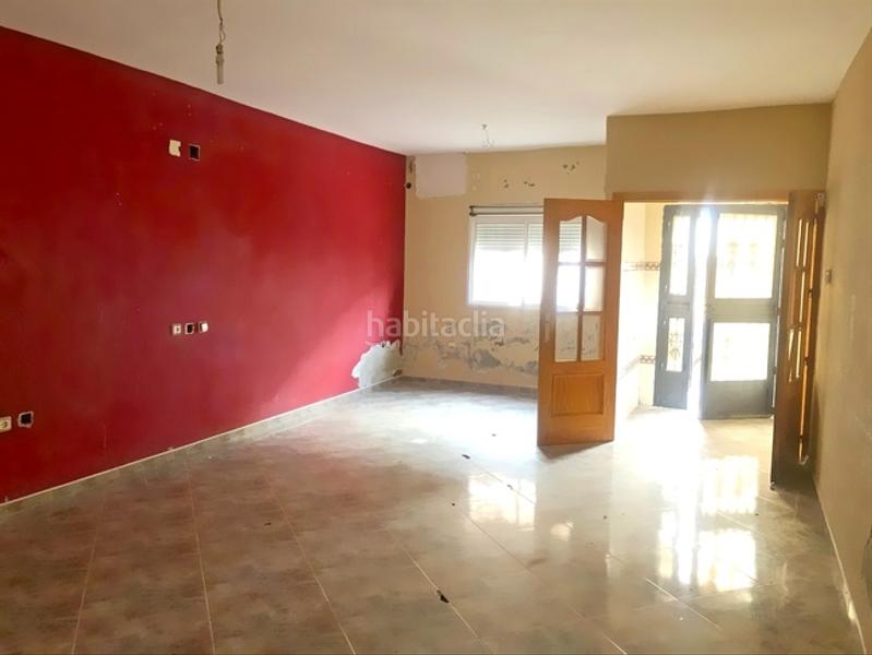 Foto c824be45-456d-4c5f-b244-c4587b7596b2. Doppelhaus in Linarejos Linares