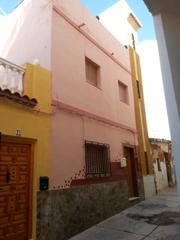 Casa aparellada  Gracia. Solvia inmobiliaria  chalet adosado motril