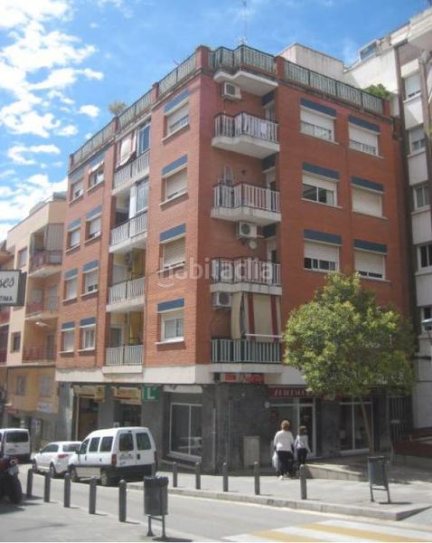 Foto b6992919-aabd-4999-822c-d267763dbc5a. Local comercial a Diagonal-Colomeres Gavà