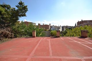 Casa aparellada  C/ segle xx. Solvia inmobiliaria  chalet adosado tàrrega