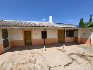 Xalet  (poligono industrial) (a). Solvia inmobiliaria  chalet independiente argamasilla de calatra
