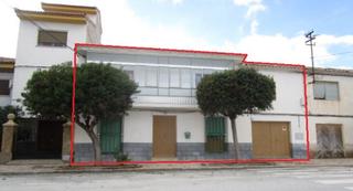 Casa aparellada  Santos cosme y damian. Solvia inmobiliaria  chalet adosado cortes de baza