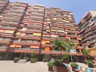 Local Comercial  Santiago ramon y cajal. Solvia inmobiliaria  locales hospitalet de llobregat el