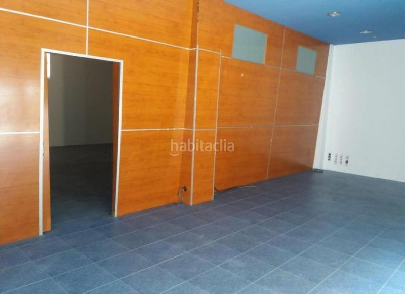 Foto dfc7fa48-903c-4589-ba13-0139aa6bf7f9. Local comercial a Canet de Mar