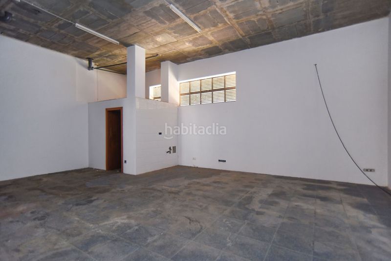 Foto e6236898-8837-49a3-9d7b-12418ba3c7a7. Local comercial a Canet de Mar
