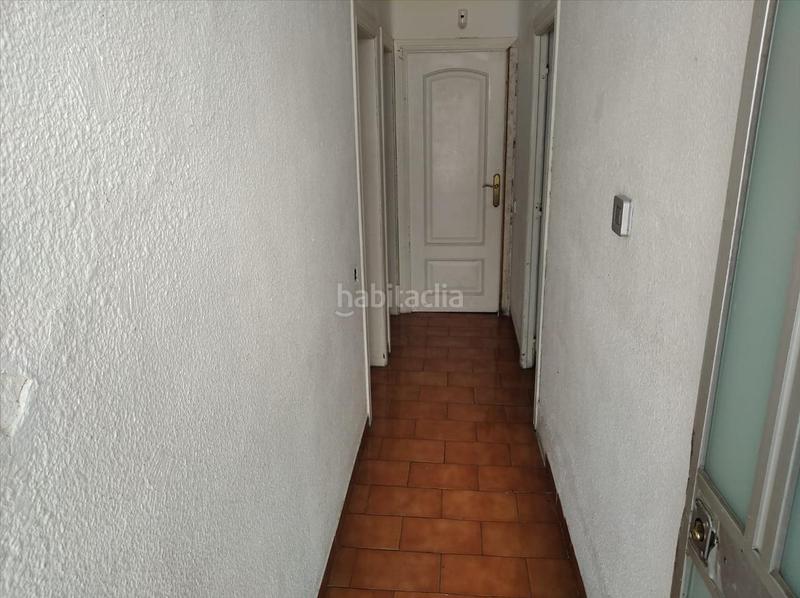 Foto 711e4d2d-6ce4-4463-964f-261e94187f28. Casa pareada solvia inmobiliaria chalet adosado en Montcada i Reixac
