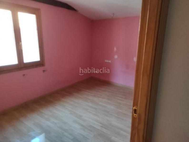Foto b66e5201-39b8-4f9c-bbb6-07cf31a2a858. Casa pareada solvia inmobiliaria chalet adosado en Alcañiz