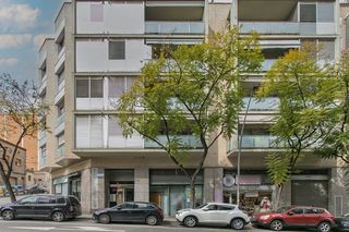 Local Comercial  Tres dabril. Solvia inmobiliaria  locales sant boi de llobregat