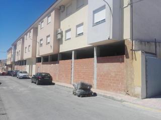 Local Comercial  Republica de chile. Solvia inmobiliaria  locales alhama de murcia