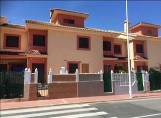 Casa pareada  Manuel vera espinosa. Solvia inmobiliaria  chalet adosado torrevieja