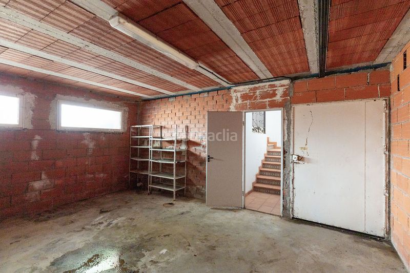 Foto cc0e1686-2583-479b-aa47-9db218cf2f5f. Casa aparellada a Urda