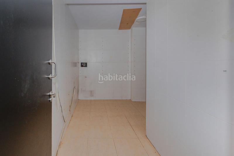 Foto a61062b2-89bd-4aa2-8bbf-0b6fc20bdfc0. Locale commerciale in Ciudad Jardín - Tagarete - El Zapillo Almería