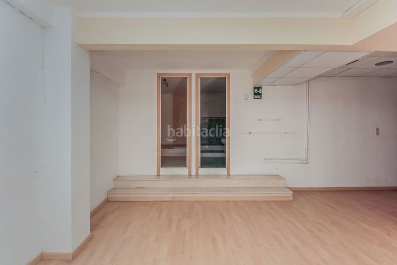 Foto 51bc6e30-db12-42ce-9e8d-99cf1ab015e3. Local comercial a Llevant Reus