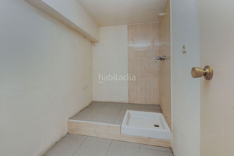 Foto a56367ac-95bf-4706-b607-a410925f8896. Local comercial a Llevant Reus
