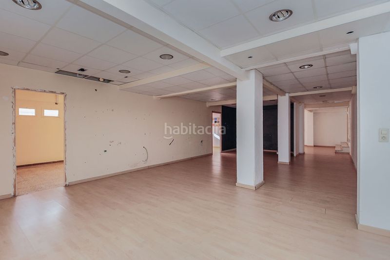 Foto a82ec522-704f-4f32-8243-bb83947e1294. Local comercial a Llevant Reus