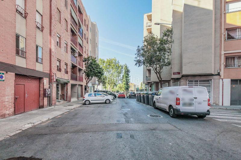 Foto b24d59a6-6692-4e3e-93d0-2f824239c33e. Local comercial a Llevant Reus