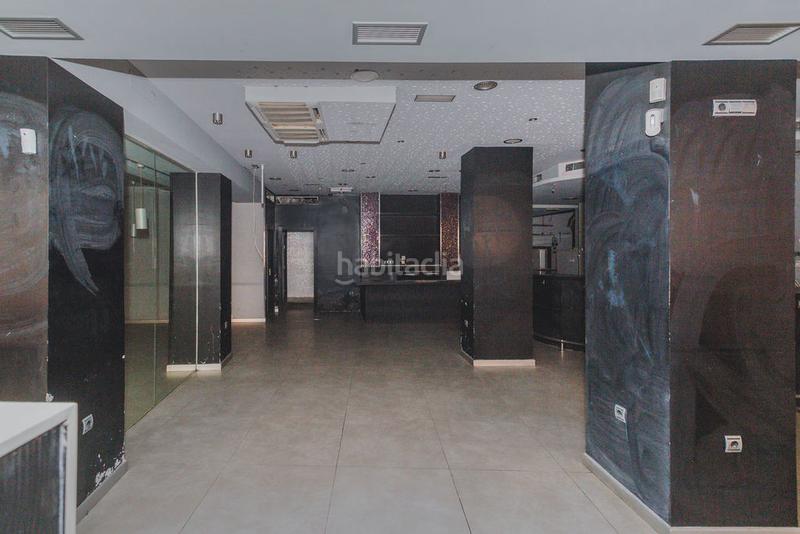 Foto 937b3664-0c3f-4a6d-b43b-444580f89845. Lloguer local comercial a Ciudad Jardín - Tagarete - El Zapillo Almería