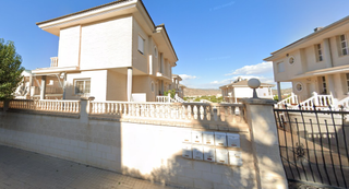 Xalet  Rambla de caprala. Solvia inmobiliaria  chalet independiente petrer