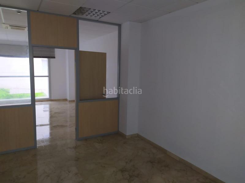 Foto 42f52906-e98d-4fb5-ba08-78f89325d701. Business premise in Centro Bormujos