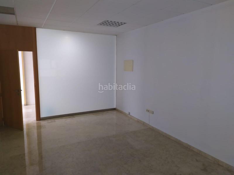 Foto 5f17f77b-7212-4aaf-a0fa-fed82b5ca5f9. Business premise in Centro Bormujos