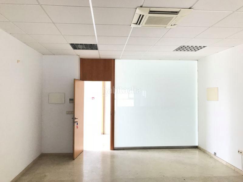 Foto 7d1da4f1-04a1-464f-9046-e0cd43cf41b0. Business premise in Centro Bormujos