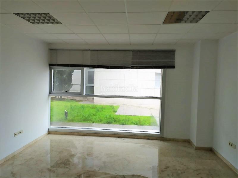 Foto e242a4b5-87f5-4ec9-9488-b88b160b3fbc. Business premise in Centro Bormujos