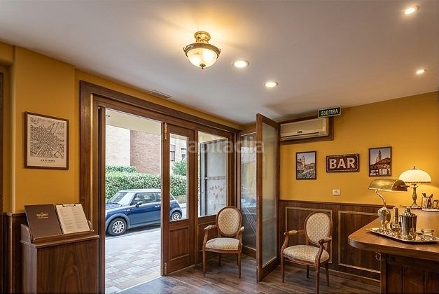 Foto c2c433ad-9320-4936-9fc6-18c35c9eb29d. Local comercial a Platja de Ponent Salou