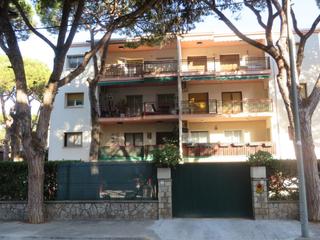 Appartement  C/ vint-i-u. Solvia inmobiliaria  piso castelldefels