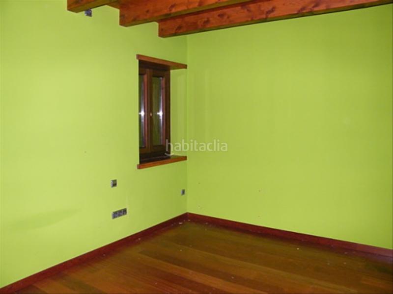 Foto f6e839ce-875c-4c74-95b7-ff7115c22549. Dúplex solvia inmobiliaria dúplex de sus en Arres