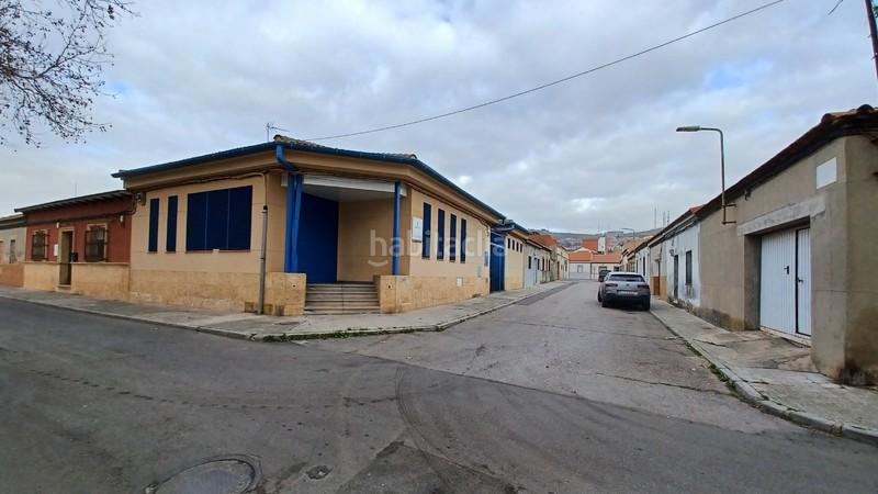 Foto 150c1015-3785-41aa-9591-b0498dfed880. Doppelhaus in Carretera de Córdoba - Libertad Puertollano