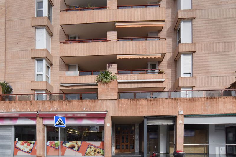Foto 7096c28b-1227-4bed-be82-7cc64e6b10d0. Local comercial a Centre Vic