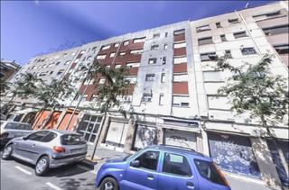 Piso  C/ quevedo. Solvia inmobiliaria  piso badalona
