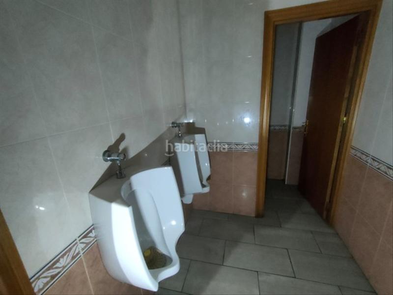 Foto 47c8316c-d1b5-4a37-beeb-242d78e76267. Local comercial a Caputxins-Ambulatori Vic