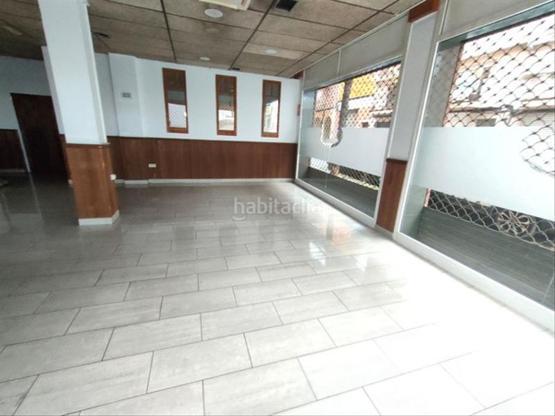 Foto 5e5bcb1f-9d44-460f-b8b6-f0ced2b95d18. Local comercial a Caputxins-Ambulatori Vic