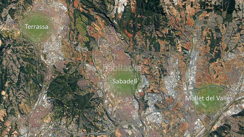 Foto a9136870-586c-49a3-a326-7e36264850fb. Fondo rustico in Creu de Barberà Sabadell
