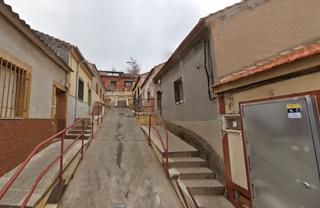 Casa aparellada  America. Solvia inmobiliaria  chalet adosado puertollano