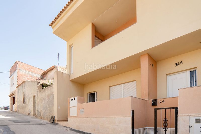 Foto 123e1d65-ffee-4e33-9885-b5f1d7465e5e. Casa aparellada a Abanilla