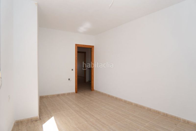 Foto 912de129-78a7-4661-b482-1d4a4889fe9b. Casa aparellada a Abanilla