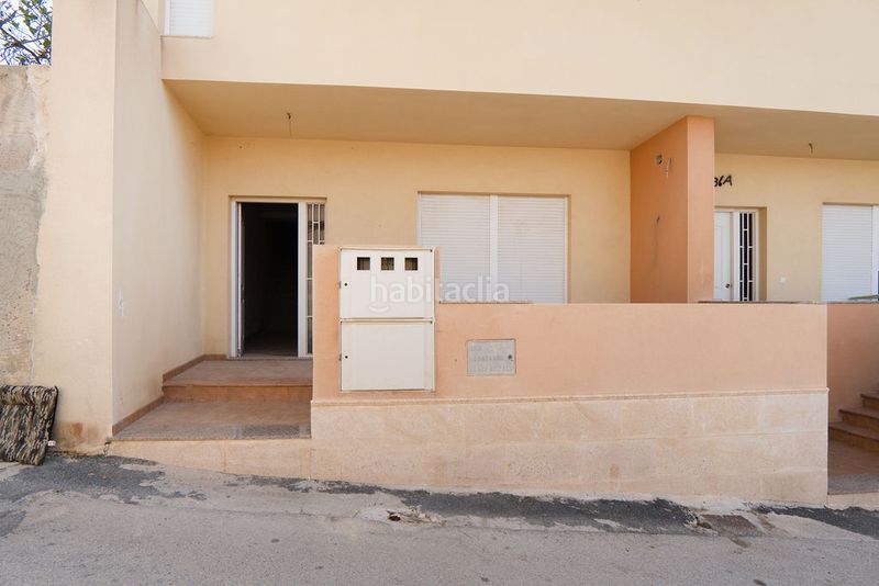 Foto ec3f34c1-8848-42d2-ae6a-a6a9a9c04cd7. Casa aparellada a Abanilla