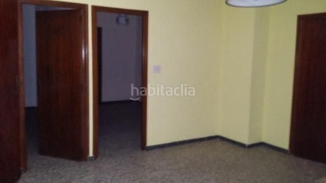 Foto a19ef6f5-b1f4-4bd2-ac36-aba20081a907. Pis a Sellent