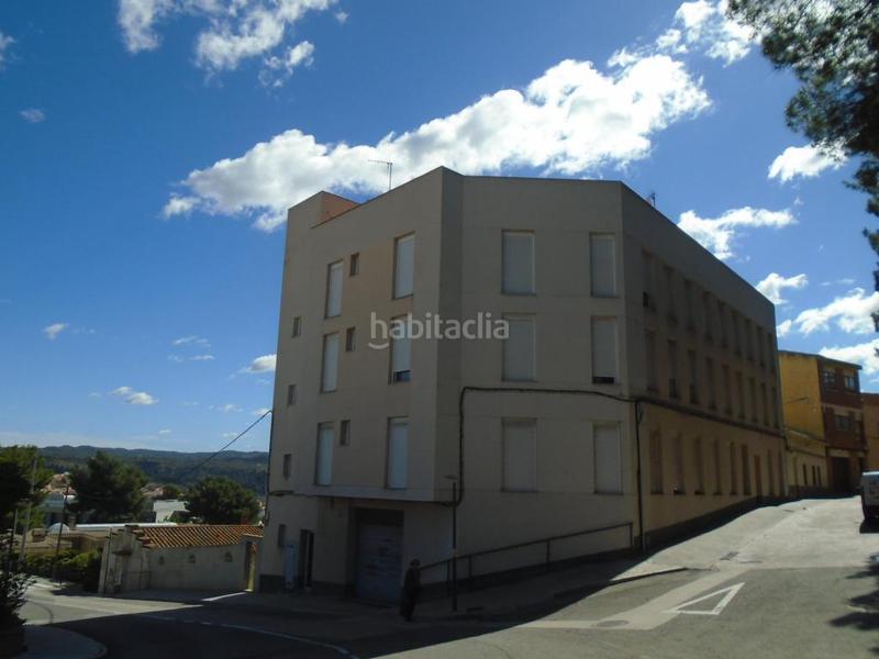 Foto 9a3eb852-25ee-49b2-957d-db35c8b5e329. Piso solvia inmobiliaria piso en Flix